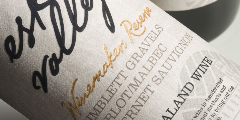 Close up label image of Winemakers Reserve