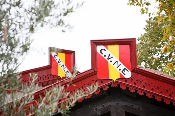 C.V.N.E. Haro winery roofline logos - photo by James Sturcke